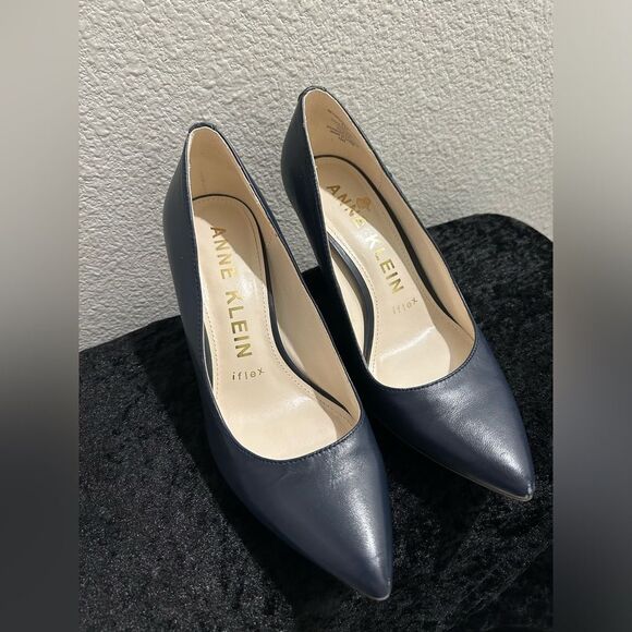 Anne Klein Iflex Navy Blue Leather Pumps Size 6.5 M - Picture 1 of 10
